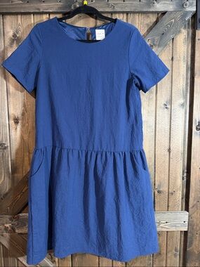 Simple Navy Short-Sleeve Mini Dress with Gathered Skirt 💯 Cotton